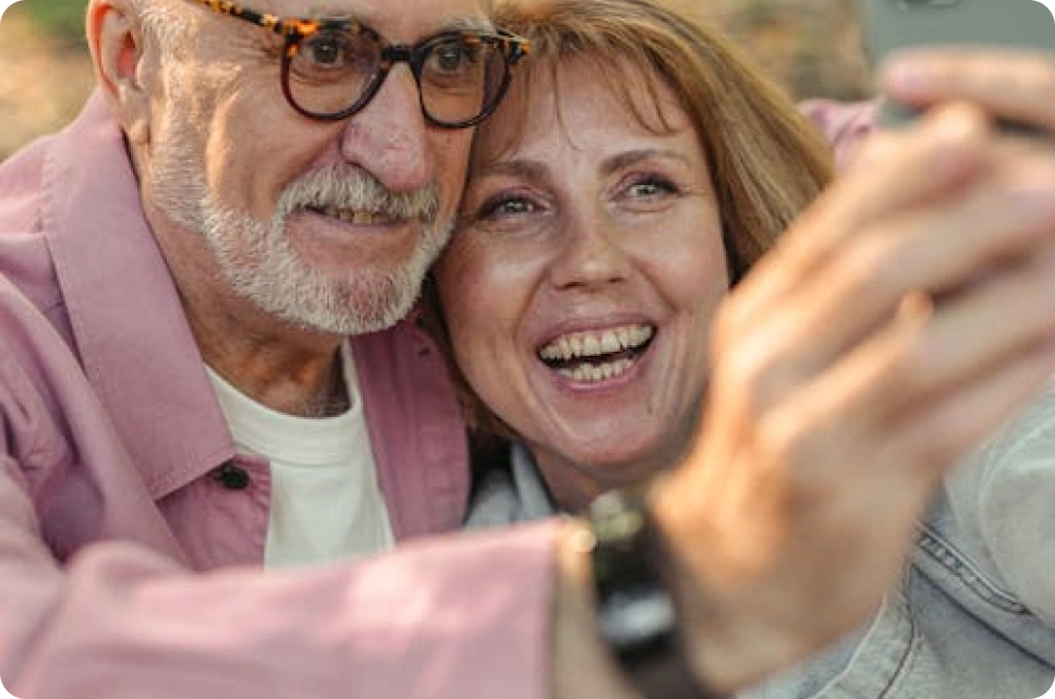 Guest photos that complement your photographer
